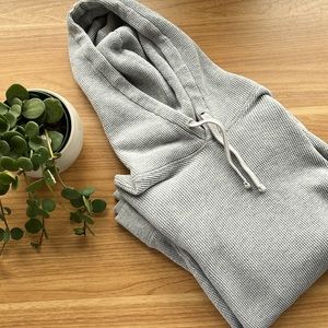 Everlane waffle knit hoodie - heather gray medium